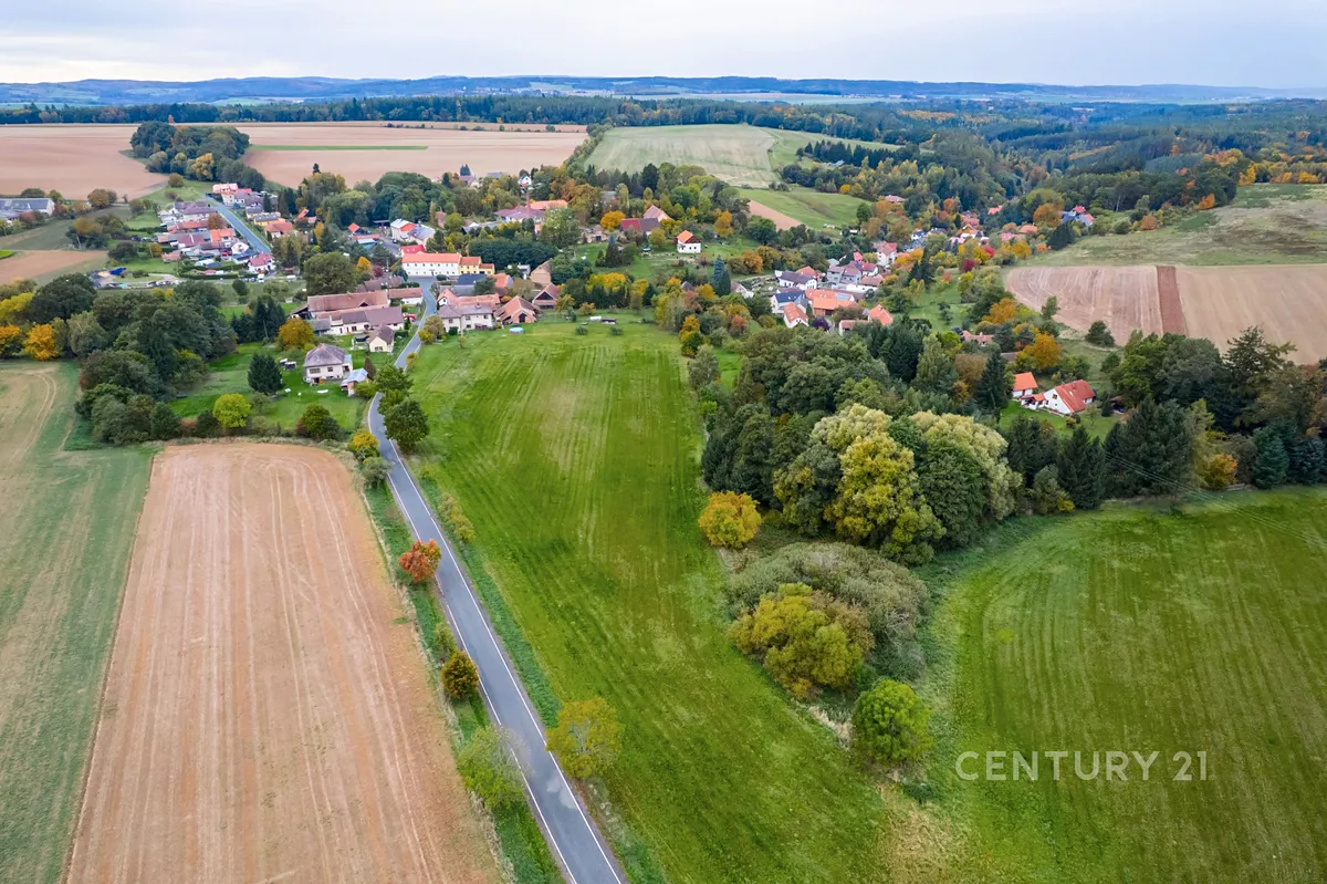 Prodej stavebního pozemku 5247 m²